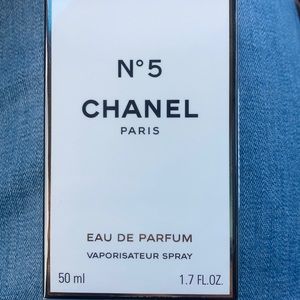 Chanel No 5